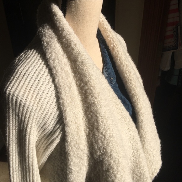 Sioni sweater - Picture 3 of 12